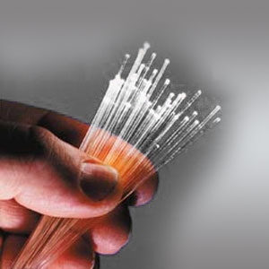 Фиброоптични влакна светещи в края